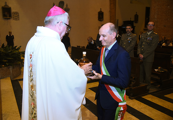 FotoDELPAPA francesco