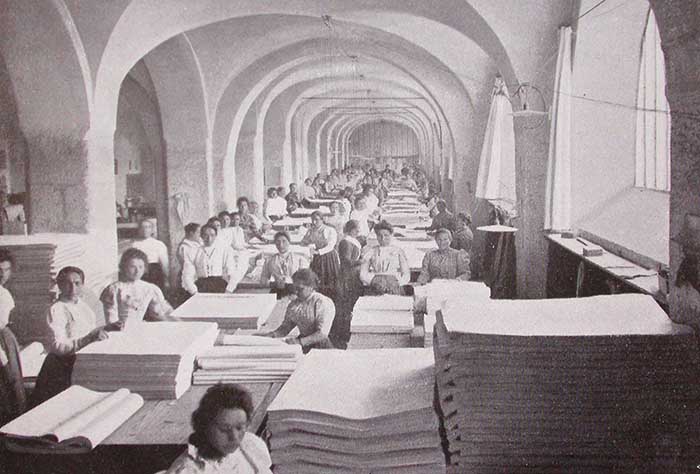 Stabilimento ottocentesco di produzione carta Sezione confezione