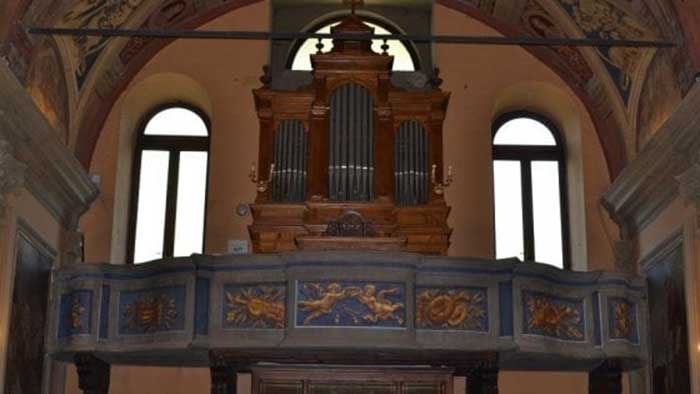 l'antico organo del seminario di bedonia risalente al 1904