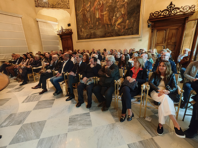 Pubblico delle grandi occasioni al PalabancaEventi per la presentazione del libro di Mauro Molinaroli