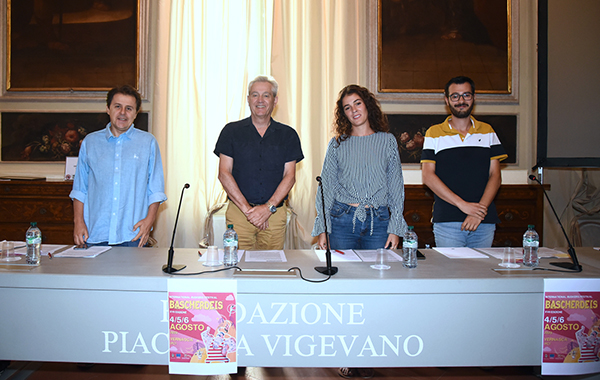 FotoDELPAPA presentazione vernasca