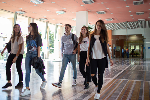 campus Piacenza atrio