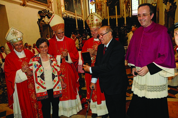 mons zuppi a piacenza in occasione dellantonino doro a Giancarlo Bianchini