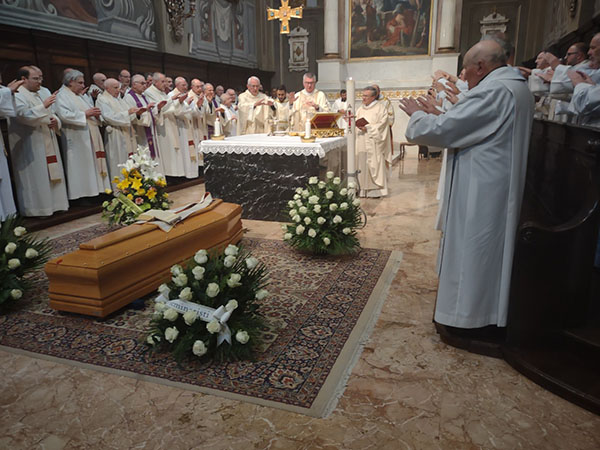 funerali  padre giuseppe testa