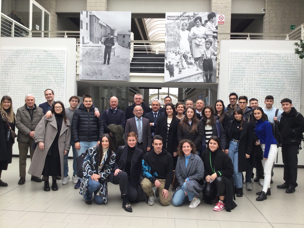 gruppo relatori e studenti seminario montagna Università Cattolica Piacenza