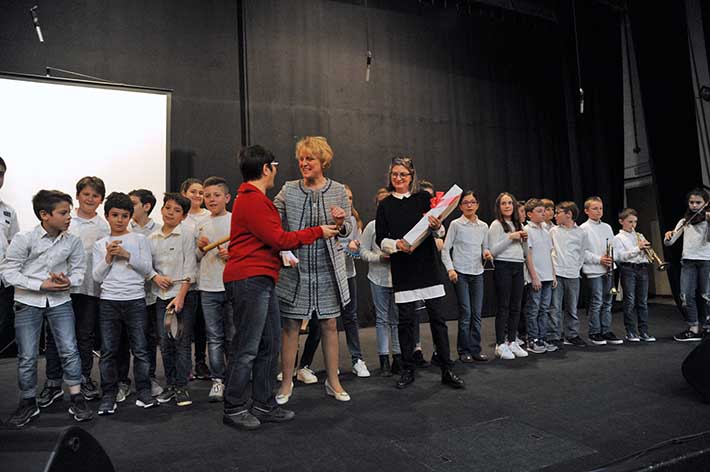 Favari premia Agazzano 1