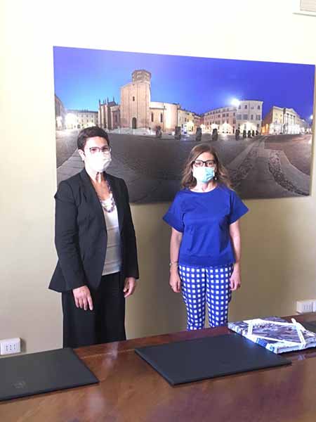 incontro in municipio a Piacenza tra il sindaco barbieri e il nuovo prefetto