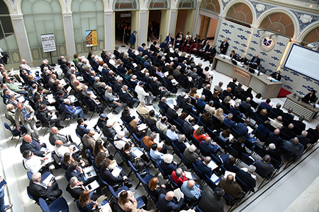 Una veduta dallalto di Sala Corrado Sforza Fogliani