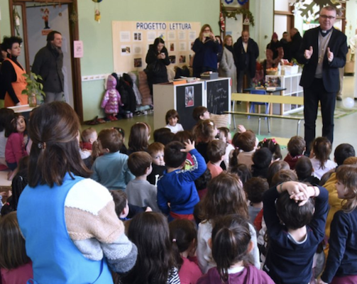 Il Vescovo alla scuola materna di Nostra Signora di Lourdes