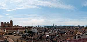 panoramica su piacenza dalla terrazza della sede della banca piacenza