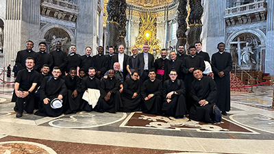 seminaristi col Vescovo